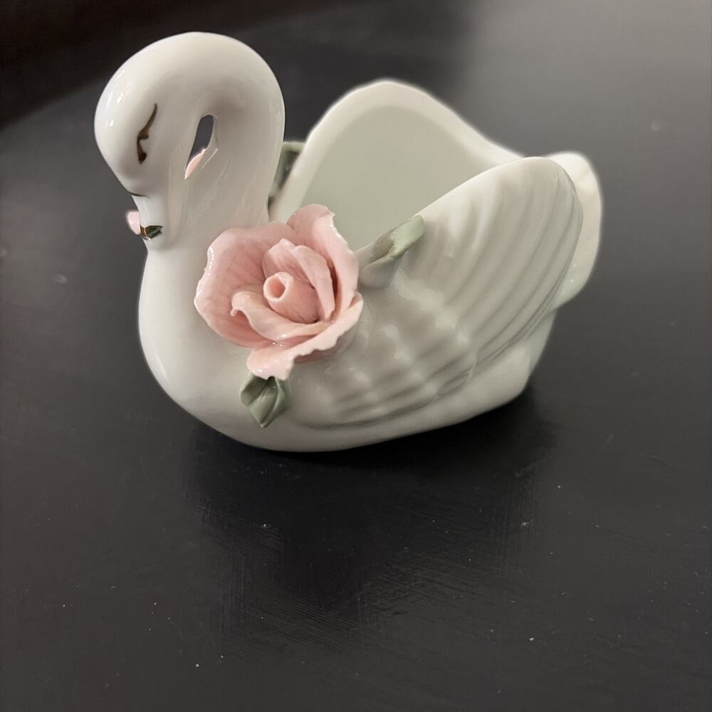 Vintage Swan Mini Trinket Dish With Pink Roses And Gold Accents